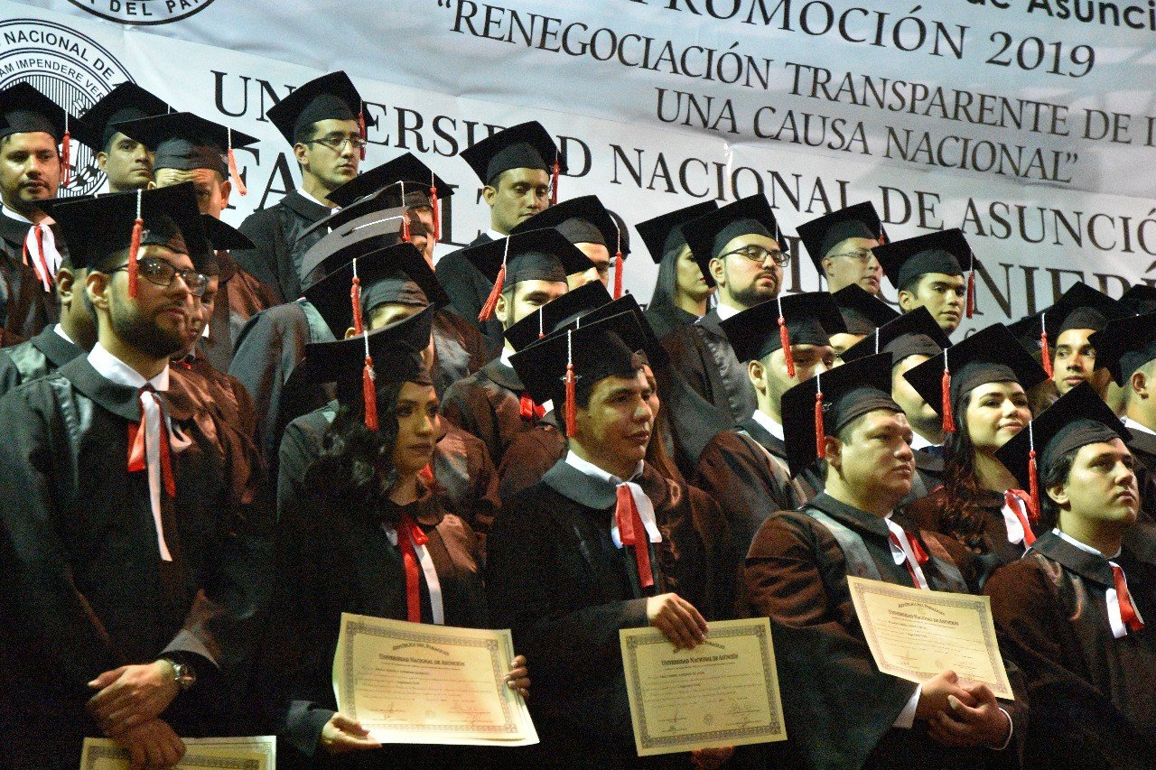 Fiuna Celebra Sus A Os Con Graduaci N De Ingenieros